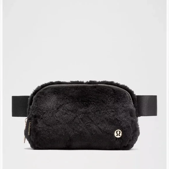 Fleece Black Lululemon Fanny Pack Lululemon Everywhere Belt Bag Fleece Sherpa  Black Fanny Pack Purse